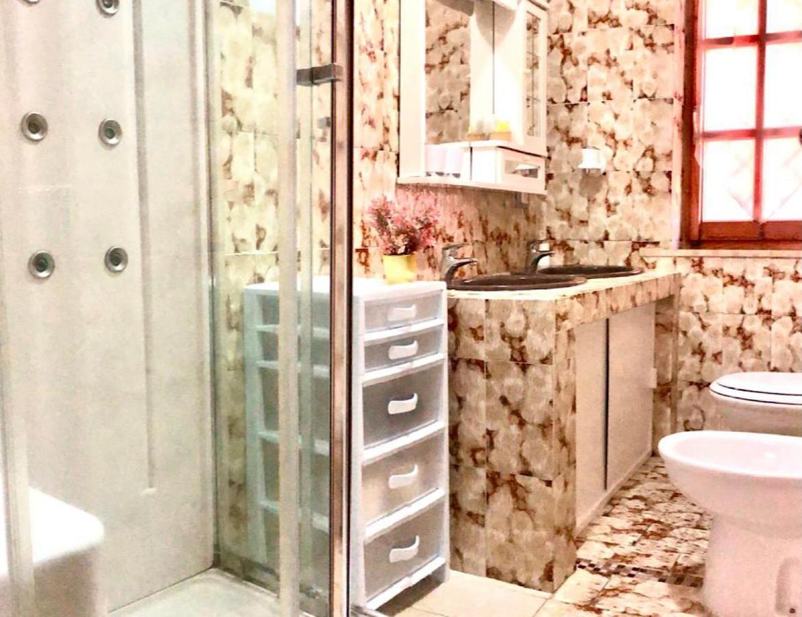 EXCLUSIVE USE - USO ESCLUSIVO - La Maison de Famille - ENTIRE HOUSE - INTERA CASA - WITH KITCHENETTE - CON CUCININO - WITH WASHING MACHINE - CON LAVATRICE - FREE PUBLIC PARKING IN FRONT OF THE HOUSE - PARCHEGGIO PUBBLICO GRATUITO DIFRONTE ALLA CASA Olbia Esterno foto