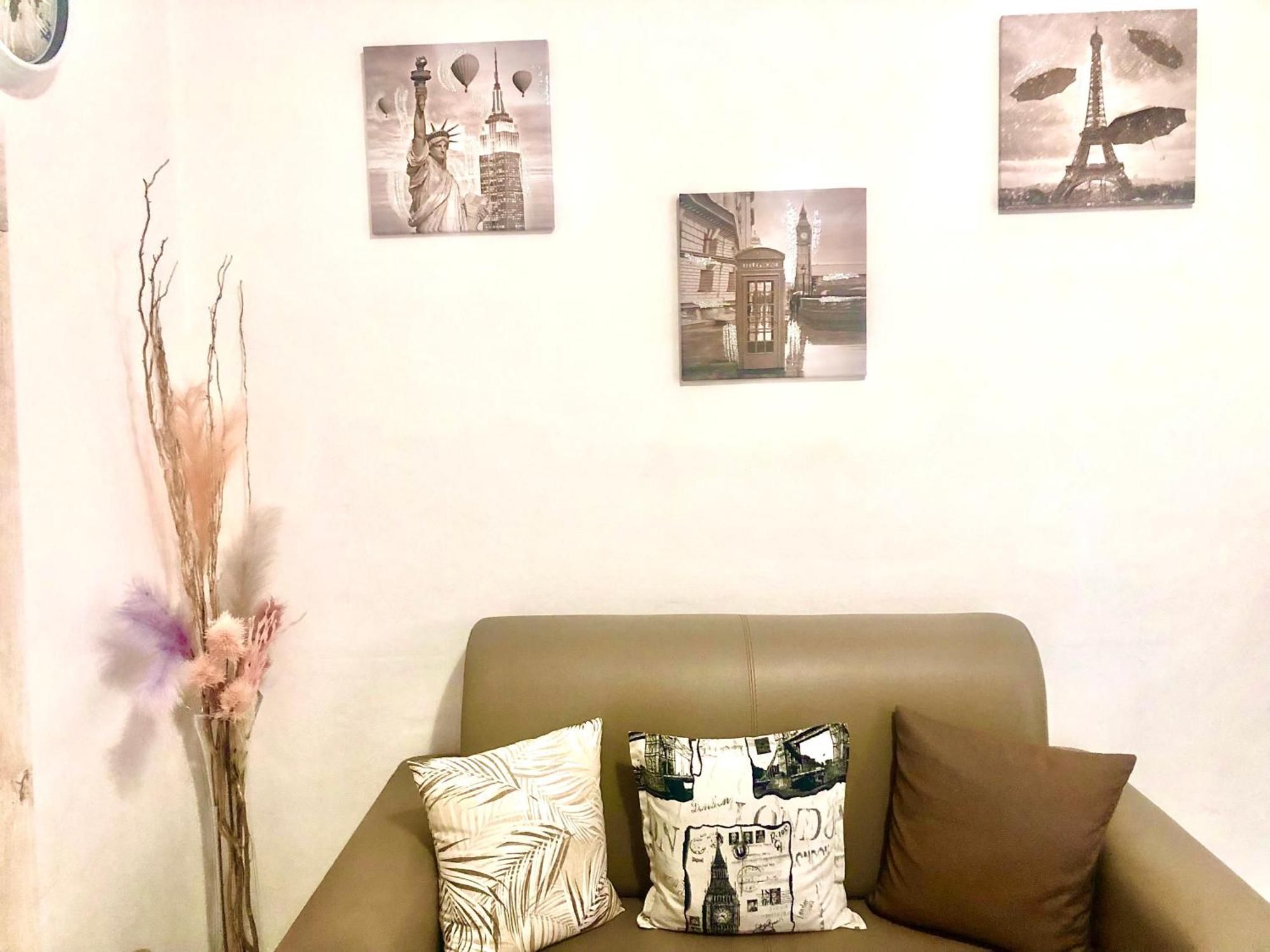 EXCLUSIVE USE - USO ESCLUSIVO - La Maison de Famille - ENTIRE HOUSE - INTERA CASA - WITH KITCHENETTE - CON CUCININO - WITH WASHING MACHINE - CON LAVATRICE - FREE PUBLIC PARKING IN FRONT OF THE HOUSE - PARCHEGGIO PUBBLICO GRATUITO DIFRONTE ALLA CASA Olbia Esterno foto